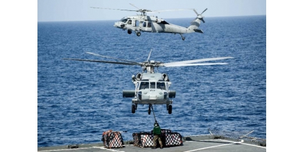 US helicopter crash killed 5 soldiers! Or crash after hitting the aircraft carrier deck