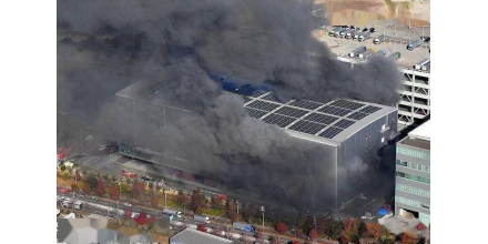 Japan burst! A fire broke out in a seven storey warehouse in Osaka, and 57 fire engines and a helico